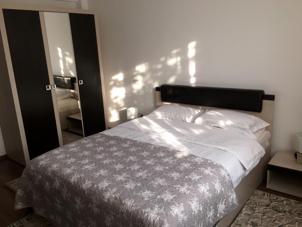 M13 Apartments Navodari Exterior photo